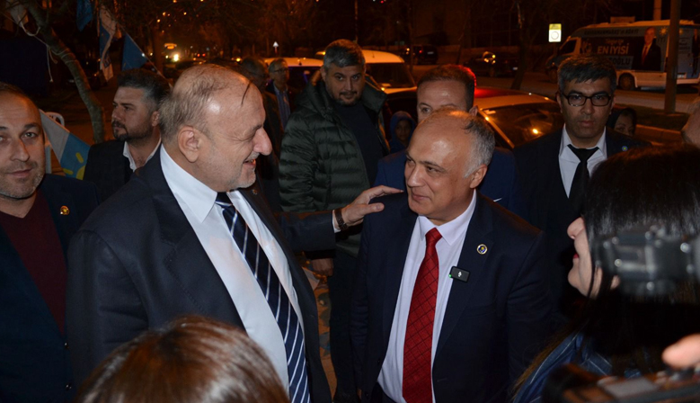 Oktay Vural, Başkan Adayı Selahaddin Can’ın seçim ofisini ziyaret etti