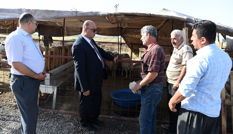 BAŞKAN AKPINAR, KURBAN SATIŞ YERİNİ ZİYARET ETTİ