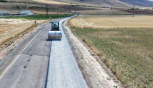 Elbistan’da Yollar Bir Bir Yenileniyor